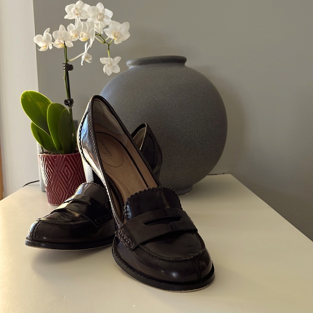 Lands End Prep Style.  Gorgeous stacked heel chocolate brown minimal platform.